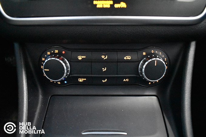 MERCEDES-BENZ GLA 180 d Automatic Executive